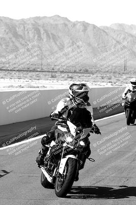 media/Apr-10-2022-SoCal Trackdays (Sun) [[f104b12566]]/Around the Pits/